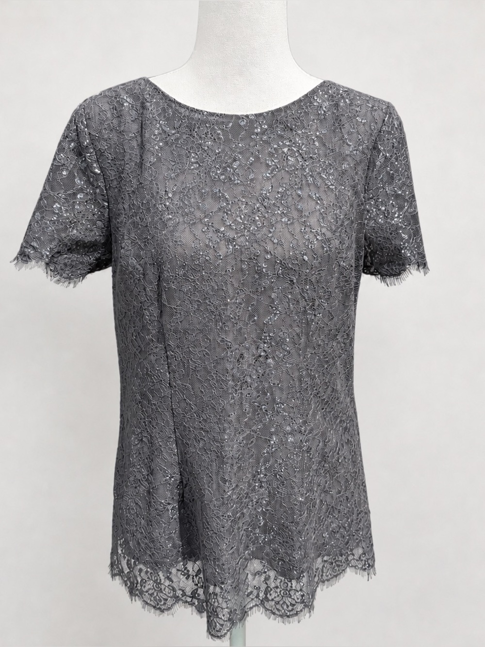 Velvet by Graham & Spencer EUC Metallic Lace Blouse Gray Silver M